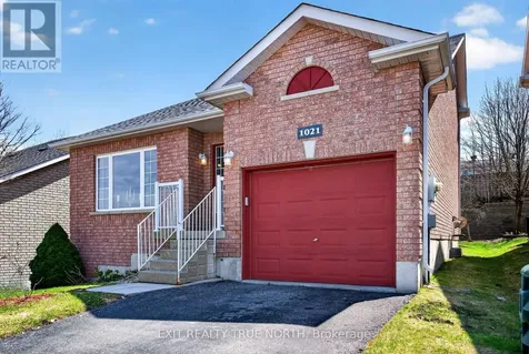 1021 Whitney Crescent Midland ON L4R 5N3