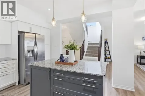 1 Bawcutt Crescent Paris ON N3L 0G7