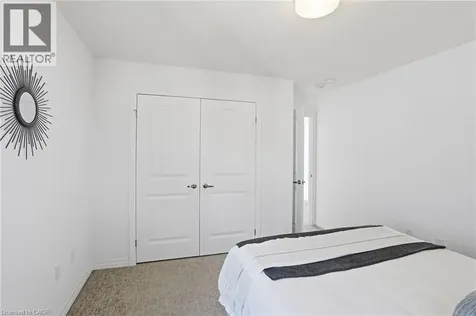 1 Bawcutt Crescent Paris ON N3L 0G7