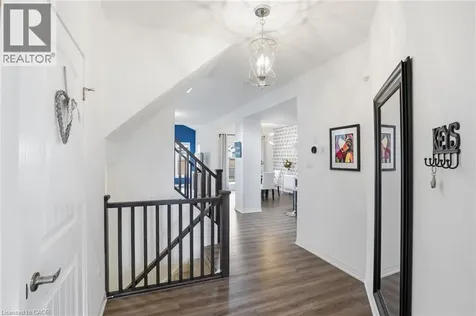 1 Bawcutt Crescent Paris ON N3L 0G7