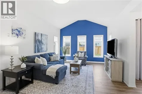 1 Bawcutt Crescent Paris ON N3L 0G7