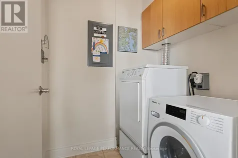 85 Bronson Avenue Ottawa ON K1R 6G7