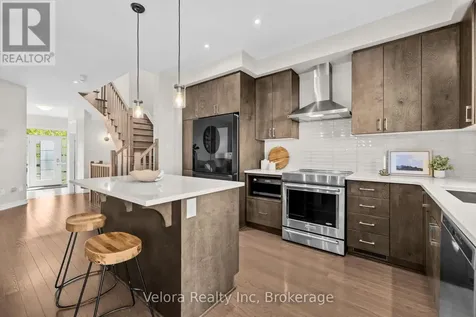 352 Warmstone Drive Ottawa ON K2S 0W3