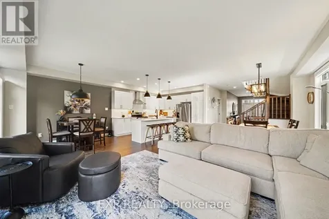 41 Nettle Crescent Ottawa ON K1T 0M2
