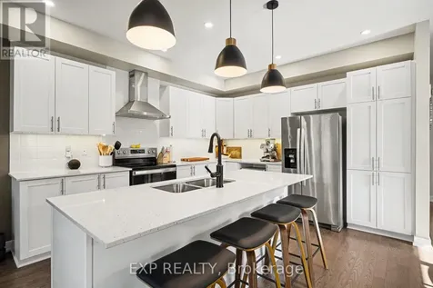41 Nettle Crescent Ottawa ON K1T 0M2