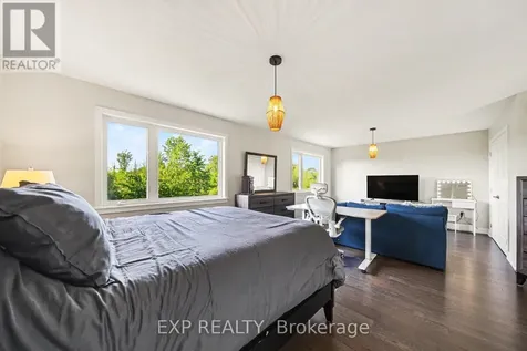 41 Nettle Crescent Ottawa ON K1T 0M2