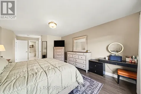 41 Nettle Crescent Ottawa ON K1T 0M2