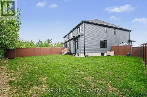 41 Nettle Crescent Ottawa ON K1T 0M2