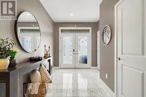 41 Nettle Crescent Ottawa ON K1T 0M2