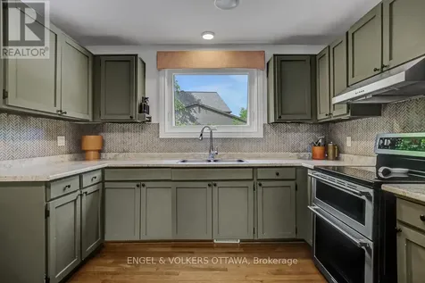 516 Buchanan Crescent Ottawa ON K1J 7X9