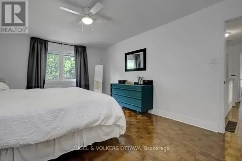 516 Buchanan Crescent Ottawa ON K1J 7X9
