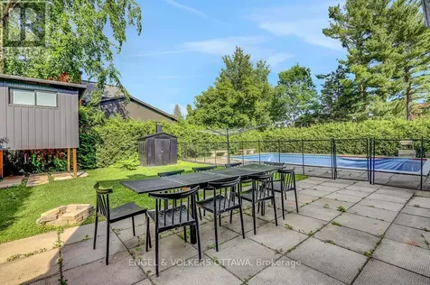 516 Buchanan Crescent Ottawa ON K1J 7X9
