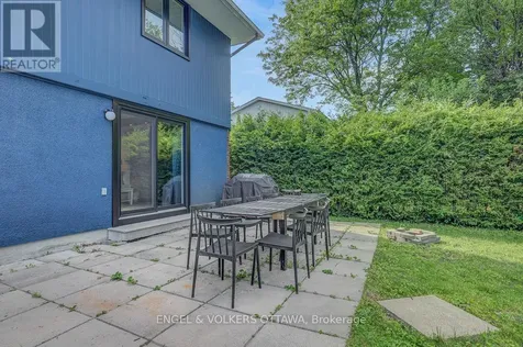 516 Buchanan Crescent Ottawa ON K1J 7X9