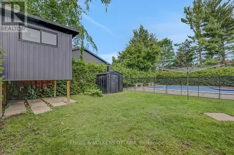 516 Buchanan Crescent Ottawa ON K1J 7X9
