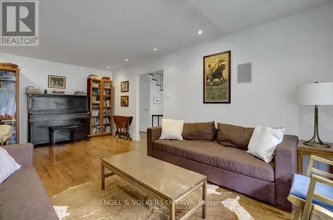 516 Buchanan Crescent Ottawa ON K1J 7X9