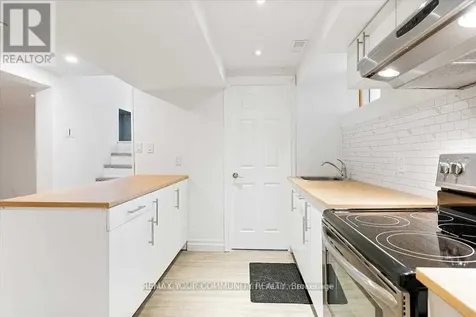 93 Westmount Drive South Orillia ON L3V 6E2