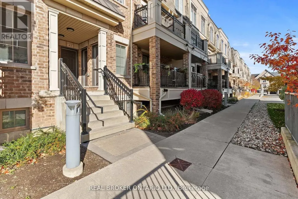 2441 Greenwich Drive North Oakville (wm Westmount) ON L6M 0S3