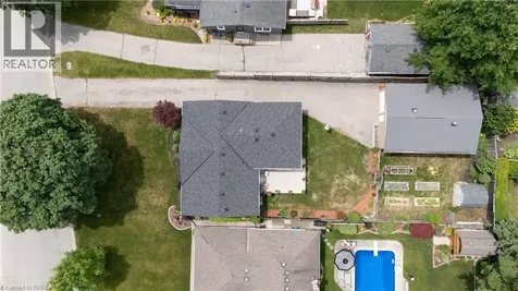 83 Evelyn Street Brantford ON N3R 3H2