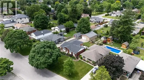 83 Evelyn Street Brantford ON N3R 3H2
