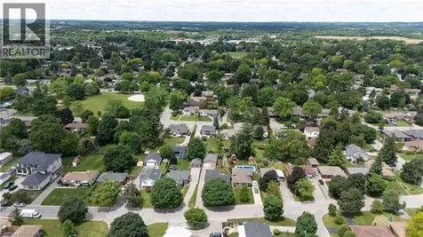 83 Evelyn Street Brantford ON N3R 3H2
