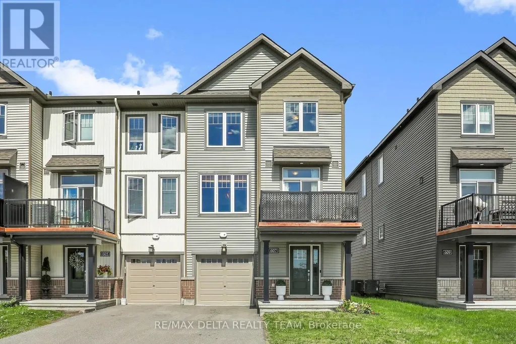 607 Prominence Way Ottawa ON K4A 5K8