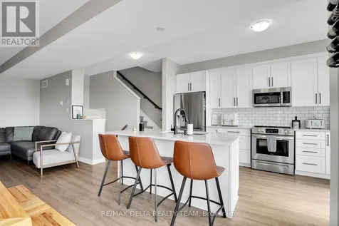 607 Prominence Way Ottawa ON K4A 5K8