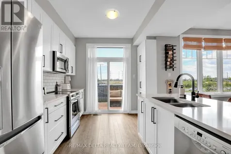 607 Prominence Way Ottawa ON K4A 5K8