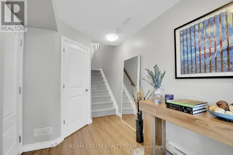 607 Prominence Way Ottawa ON K4A 5K8