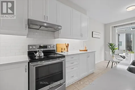 331 Crossway Terrace Ottawa ON K2S 2Z3