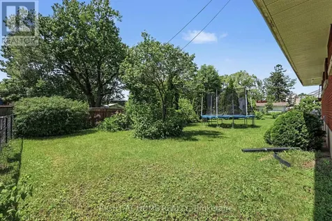1640 Fisher Avenue Ottawa ON K2C 1X6