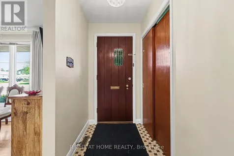 1640 Fisher Avenue Ottawa ON K2C 1X6