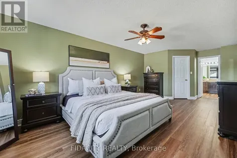 21 West Ridge Drive Ottawa ON K2S 1S4