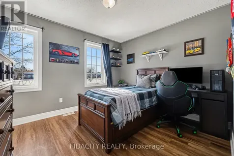 21 West Ridge Drive Ottawa ON K2S 1S4