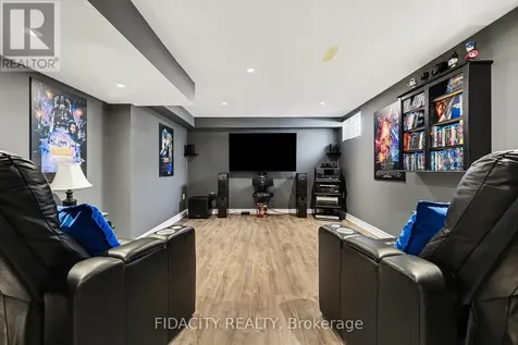 21 West Ridge Drive Ottawa ON K2S 1S4