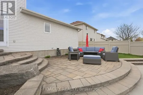 21 West Ridge Drive Ottawa ON K2S 1S4