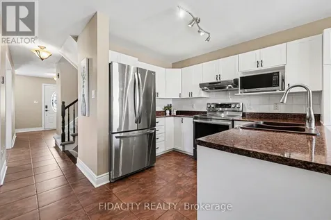 21 West Ridge Drive Ottawa ON K2S 1S4
