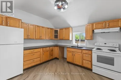 503 10th Avenue Hanover ON N4N 2P2