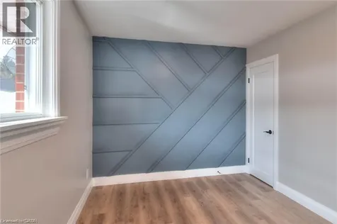 178 Glen Road Kitchener ON N2M 3G2
