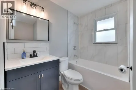 178 Glen Road Kitchener ON N2M 3G2