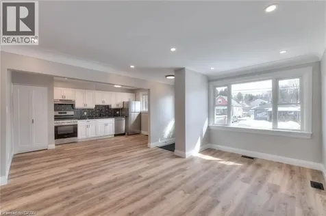 178 Glen Road Kitchener ON N2M 3G2