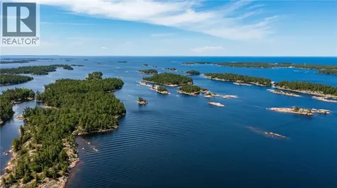 1 B254 Island The Archipelago ON P0C 1H0