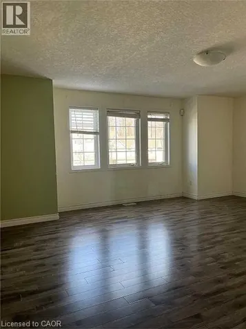 110 Activa Avenue Kitchener ON N2E 4K4