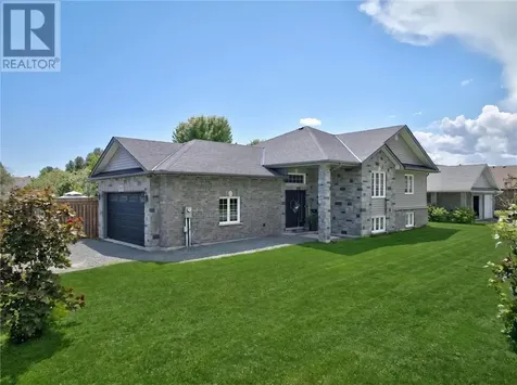 3668 Keith Avenue Chelmsford ON P0M 1L0