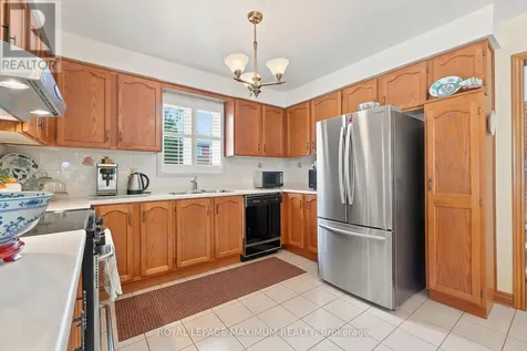 21 Diamond Street Vaughan (west Woodbridge) ON L4L 6H7