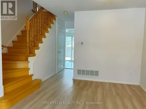 31 Rachel Crescent Markham (cachet) ON L6C 1R5