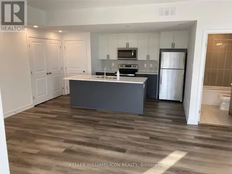 35 Overberg Way Ottawa ON K2S 2Y4