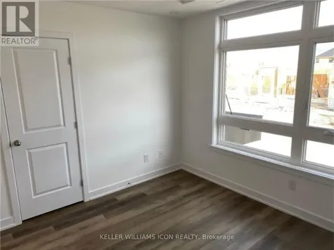 35 Overberg Way Ottawa ON K2S 2Y4
