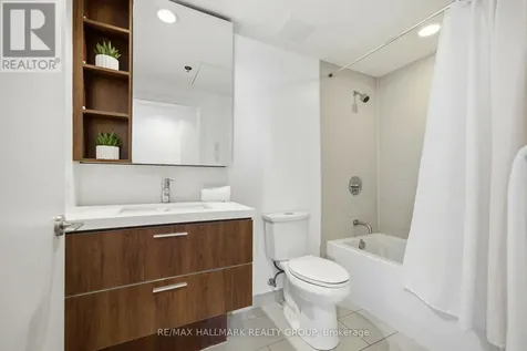 340 Mcleod Street Ottawa ON K2P 1A4