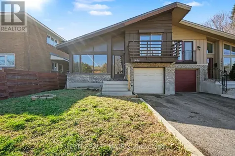 1864 Lenester Avenue Ottawa ON K2A 3W8