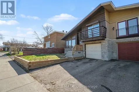 1864 Lenester Avenue Ottawa ON K2A 3W8